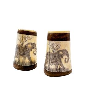 Salero y Pimentero de Hueso de Búfalo y Plástico, Ecológico y de Lujo, para Hierbas y Especias, para el Hogar y Hoteles, de World Craft Impex - Product Image 1