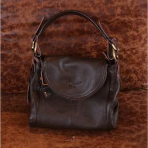 Meilleur produit sac à rabat classique en cuir Djoen sac à main en cuir véritable fait à la main pour un usage quotidien et formel fait à la main d'Indonésie - Product Image 1