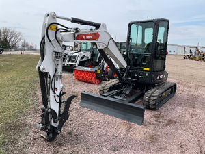 2024 para miniexcavadora sobre orugas E40 con bomba de motor de alta eficiencia y potencia - Product Image 2