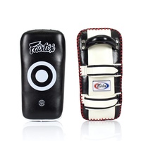 Coussinets de frappe Fairtex personnalisés de haute qualité avec logo personnalisé, bouclier de frappe de boxe personnalisé et bouclier de bras d'entraînement de Muay Thai pour l'utilisation en MMA