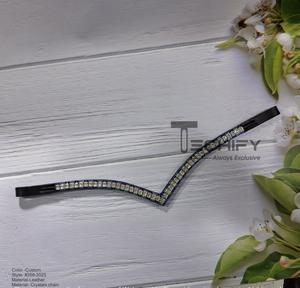 Casque en cuir fait main Mega Bling personnalisé de haute qualité pour chevaux avec strass en cristaux disponibles dans toutes les tailles - Product Image 1