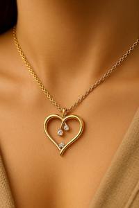 Collar de Plata de Ley 925 con Baño de Oro de 14K, Diseño de Corazón Abierto, con Diamantes CZ, Colgante Romántico y Elegante con Significado Cristiano, de Kanta Gems - Product Image 4