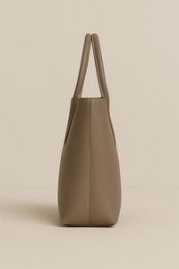 Sac fourre-tout en cuir véritable imperméable de marque personnalisée bohème avec deux poignées - Product Image 3