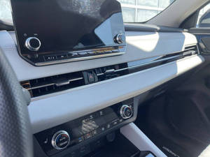 Mitsubishi Outlander SEL 2024 Usado en Excelentes Condiciones - Product Image 5