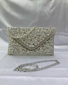 Designer Artisanal Élégant Ethnique Satin Sac De Soirée Pour Les Femmes De Mariage Pochette En Satin Avec Motif De Pierre Style De Mode - Product Image 1