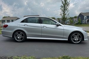 Mercedes-Benz E400 4Matic Sedán 2016 en Buen Estado - Product Image 3