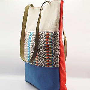 Sac fourre-tout imprimé personnalisé pour cadeaux d'entreprise Sac fourre-tout pour promotions d'affaires et usage personnel - Product Image 3