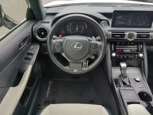 Lexus IS 350 F Sport 2022 - Product Image 6