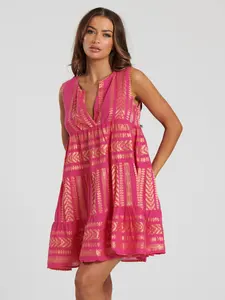 Robe d'été à manches courtes pour femmes V-Weaving Artisan-Made One-Piece Summer Wear avec une texture unique - Product Image 2