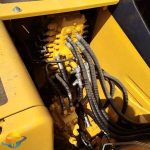 Miniexcavadora Komatsu PC130-7 Usada, Alta Configuración con Bajo Costo, Válvula Hidráulica Kawasaki, PLC y Componentes Principales en Venta - Product Image 4