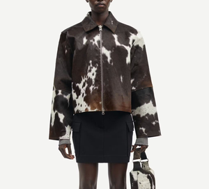 Elegante chaqueta de cuero de alta gama para mujer, piel de oveja, concepto de Moto clásico con cuello levantado y forma elegante y ajustada - Product Image 5