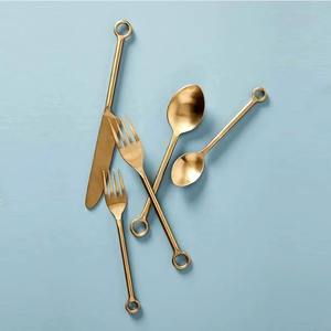 Ensemble de couverts en acier inoxydable au look moderne classique avec manche en rotin, un complément incroyable pour tout style de cuisine, nouveauté - Product Image 3