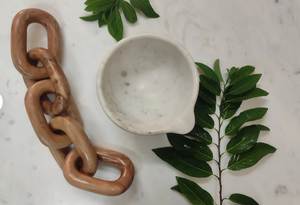 งานประติมากรรมเรซิ่นสไตล์ยุโรป ดีไซน์รูปหัวใจ ของตกแต่งบ้านสำหรับคริสต์มาส ของตกแต่งที่ไม่เหมือนใคร - Product Image 3