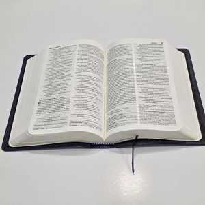 Mini xách tay bìa cứng kjv kinh thánh vàng đóng dấu kích thước bỏ túi Thánh Kinh Thánh <span class=keywords><strong>in</strong></span> trên giấy Vua <span class=keywords><strong>James</strong></span> phiên bản - Product Image 2