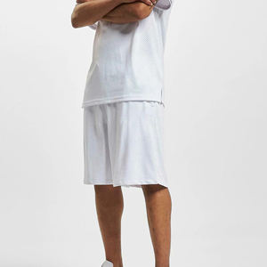 Pantalones cortos de entrenamiento con logotipo personalizado de alta calidad, pantalones cortos de malla informales de secado rápido con características antiarrugas, venta al por mayor, OEM personalizable - Product Image 4