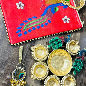 Cuenco Urli de latón de alta calidad, hecho a mano estampado en relieve, decoración del hogar para un elegante regalo de Diwali directo del proveedor indio - Product Image 1