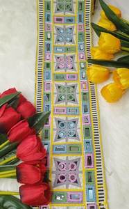 A medida Descubre el encanto de la belleza artesanal con nuestros exquisitos cordones bordados para la moda y la decoración y para reventa. - Product Image 3