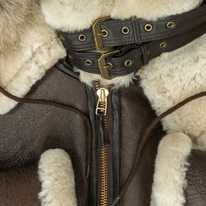 Blouson aviateur en cuir pour homme, style décontracté, en peau de mouton B3, avec doublure en sherpa et garniture en fourrure de raton laveur, capuche amovible, OEM - Product Image 4