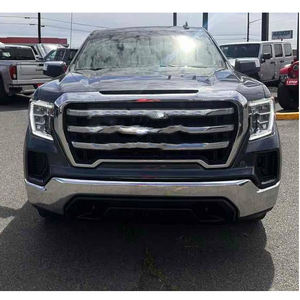 Camioneta usada modelo 2022, edición limitada, con transmisión automática e interior espacioso para pasajeros. - Product Image 2