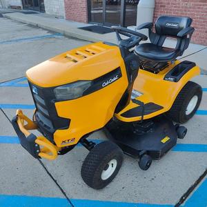 Entrega Rápida, Tractores Cortacésped Cub Cadet XT2, Compre Calidad Premium, Manejo Suave, Asiento Cómodo y Corte de Césped Eficiente - Product Image 6