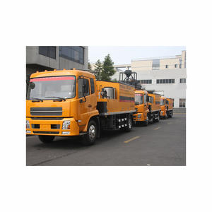 Vehículo de mantenimiento de carreteras con componentes duraderos para un rendimiento duradero - Product Image 1