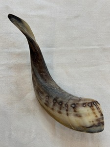 Corne de bélier naturelle pour chien à mâcher Fournitures pour animaux de compagnie Est la moelle de corne d'agneau sans danger pour les dents des chiens - Product Image 1