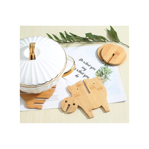 Juego creativo de posavasos de animales de madera con encantadores diseños de animales ideales para agregar carácter a tu mesa - Product Image 1