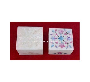 Mejor diseño antiguo hecho a mano arte indio flor trabajo mármol blanco incrustaciones fregona cajas con forma cuadrada para fines de regalo de joyería - Product Image 1