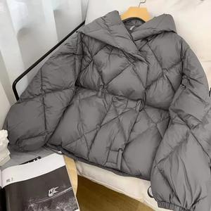 Nueva Chaqueta corta con capucha de invierno, Abrigo acolchado con diamantes, prendas de vestir, forro de nailon, moda gruesa, cálida, suelta, transpirable, técnica estampada - Product Image 3