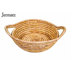 Nuevo Juego de Dos Cestas Redondas Ecológicas Hechas a Mano con Hojas de Plátano para Almacenamiento, Cestas para Artículos Diversos con Exportación desde Bangladesh - Product Image 2