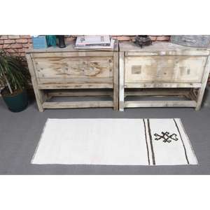 Alfombra Turca, Alfombra Pequeña de 1.8x4 pies, Alfombra Vintage de Lana Blanca Ombré - Product Image 2