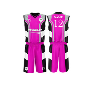 Ensemble d'uniformes de basketball personnalisés par sublimation, jersey et short en polyester respirant à séchage rapide, vêtements de sport d'équipe pour hommes, femmes et jeunes - Product Image 4