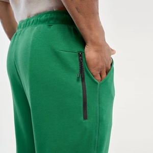 Pantalones Deportivos Personalizados de Felpa Técnica para Correr y Gimnasio, Pantalones Deportivos Ajustados para Hombre, los Mejores Pantalones Deportivos Personalizados de Color Verde Sólido para Hombre - Product Image 5