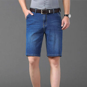 Shorts de Mezclilla Desgastados Personalizados para Hombre, Lavado Claro Azul Clásico con Efecto Desgastado, Cinco Bolsillos y Corte Ajustado Debajo de la Rodilla - Product Image 4