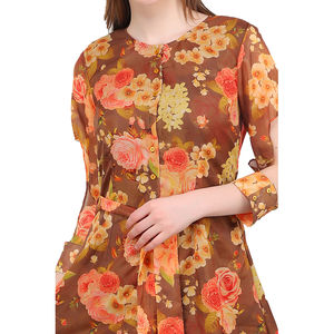 Ensemble Kurti imprimé floral de luxe pour femmes Haut long élégant avec pantalon Vêtement de soirée Vente chaude Nouvelle collection tendance - Product Image 2