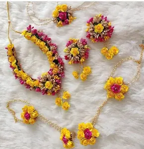 Encantador conjunto de joyas de flores para novia, amarillo y rosa, patti gotta, para Haldi Mehandi babyshower, joyería de flores para ehndi haldi - Product Image 1