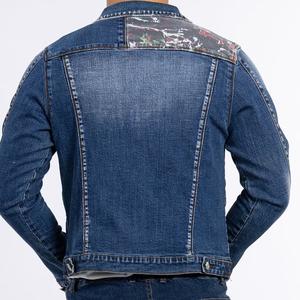 เสื้อแจ็กเก็ตแขนยาวสำหรับผู้ชายแบบสั่งทำปักลายผ้ายีนส์สีน้ำเงินคอตั้งลายการ์ตูนวัสดุผ้าใบเจาะรู - Product Image 5