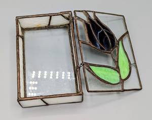 Boîte à bagues en verre de forme carrée de conception artistique Organisateur de bijoux en verre et cadre en métal pour article de cadeau de fiançailles de mariage - Product Image 6