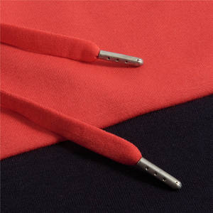 Sweat à capuche à manches longues anti-rides tissé sur mesure de couleur rouge avec badge pailleté à rayures noires - Product Image 4