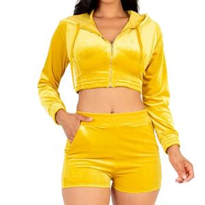 ชุดเซ็ตทูพีซกำมะหยี่สีชมพูสดใสสำหรับผู้หญิง สไตล์เซ็กซี่ เสื้อครอปท็อปและกางเกงขาสั้นเหนือเข่า สำหรับฤดูหนาว ผลิตโดย HI 2026 - Product Image 3