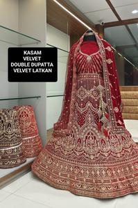 Mejor precio indio pakistaní terciopelo Lehenga Choli bordado trabajo recepción fiesta desgaste para proveedor hecho a mano diseñadores indios - Product Image 4