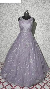 ชุดราตรีตาข่ายออกแบบโดยดีไซเนอร์สำหรับผู้หญิงพร้อมงานปักสำหรับงานปาร์ตี้งานเลี้ยงรับรองและงานเลี้ยง - Product Image 5