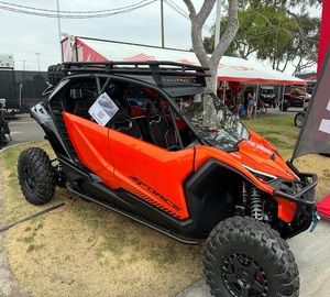 รุ่นที่ดีที่สุดของ CFMOTO ZFO-RCE Z10 - Product Image 3