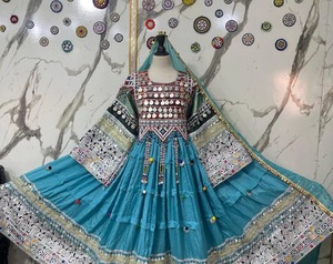 2025 robe traditionnelle afghane Kuchi pour femmes à la main avec broderie dentelle décor Style décontracté Pashtun Culture Festival robe - Product Image 4