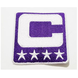 Écusson Captain C avec quatre étoiles dorées brodées au fer ou à coudre pour les maillots de l'équipe de football de basket-ball - Product Image 2