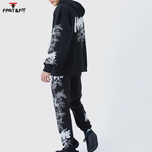 Chándales transpirables de tela de poliéster liso con logotipo personalizado de nuevo diseño, ropa deportiva, chándales ajustados para hombre - Product Image 2