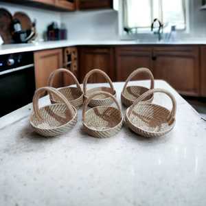 Mini paniers-6 pièces miniatures Sabai herbe paniers avec poignées, mini paniers ronds en osier pour la décoration de la maison - Product Image 4