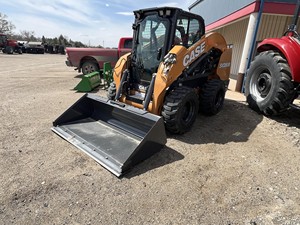 Venta al por mayor CASE SR240B SKID STEER LOADER case tv380 Track Skid Steer Deluxe Cab Ride Control y transmisión de dos velocidades - Product Image 3