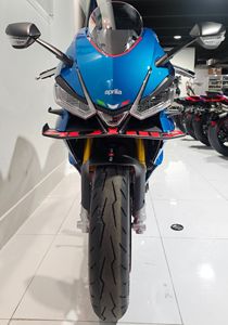ข้อเสนอที่ดีที่สุดสำหรับรถมอเตอร์ไซค์สปอร์ต Aprilia RS 660 ปี 2027 - Product Image 3