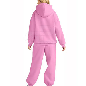 Ensemble survêtement oversize pour femme : sweat à capuche et pantalon élégants en tissu doux, tenue décontractée et confortable - Product Image 5